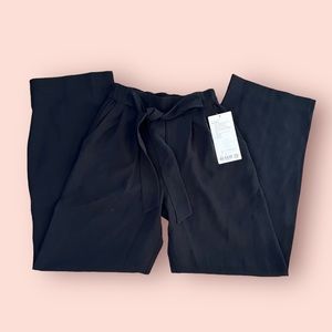 Lululemon Noir Pants NWT Size 4 Black Full Length
